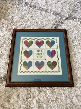 Vintage Boho Love Spoken Here Hearts Framed Cross-stitch Wall Hanging Art Decor